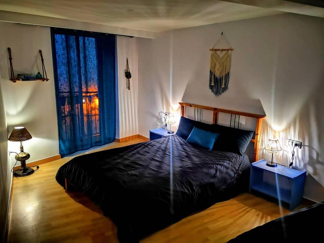 Cornukarma Apartamiento La Capella Cornudella de Montsant Exteriör bild